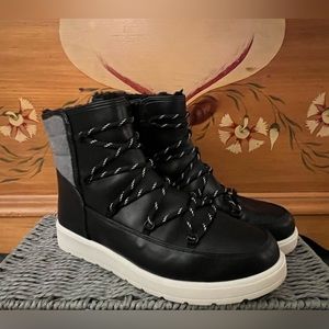 Women’s black boots. Size 8. Worn twice.